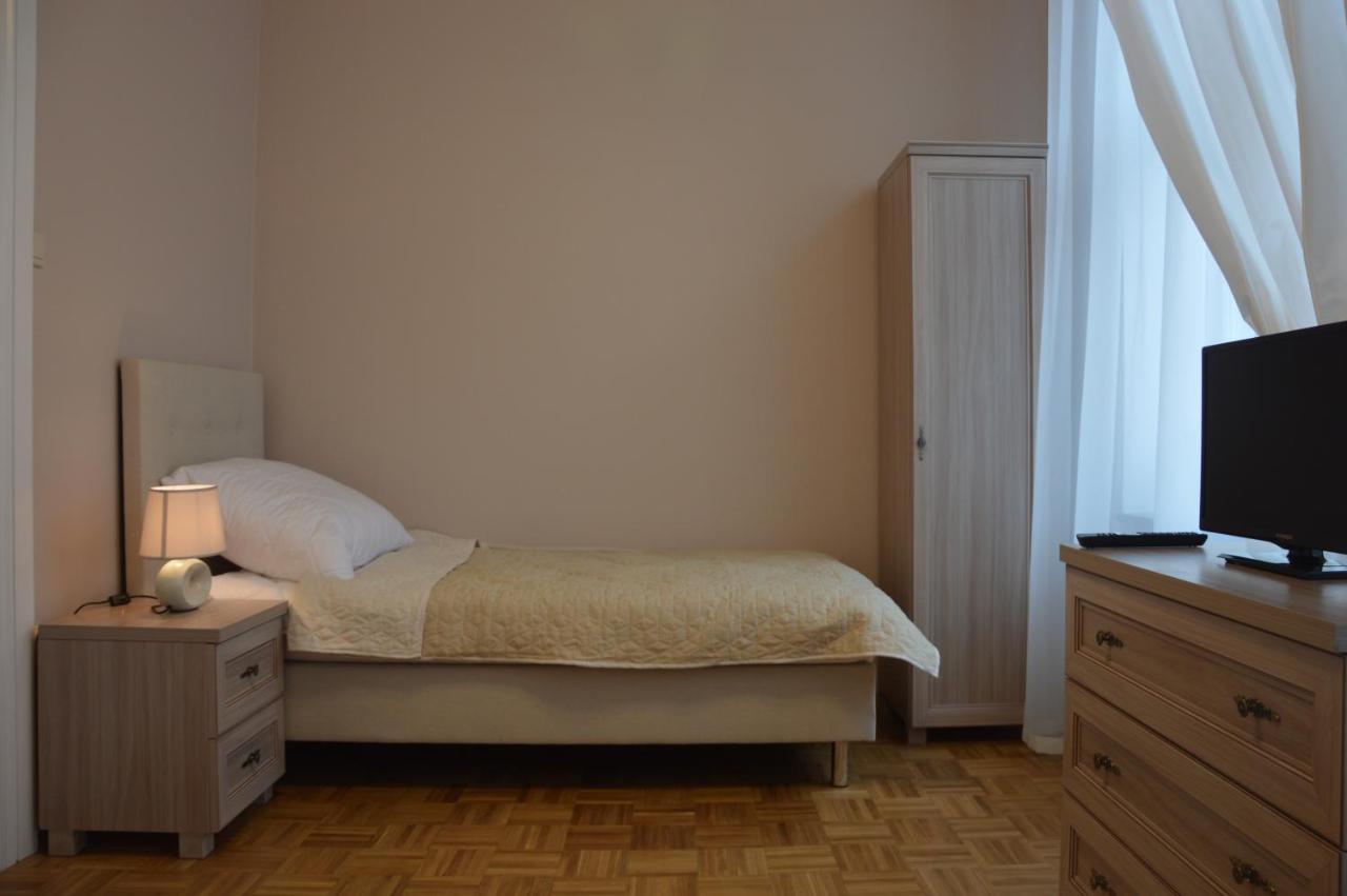 Ada Aparthouse Вроцлав Екстер'єр фото